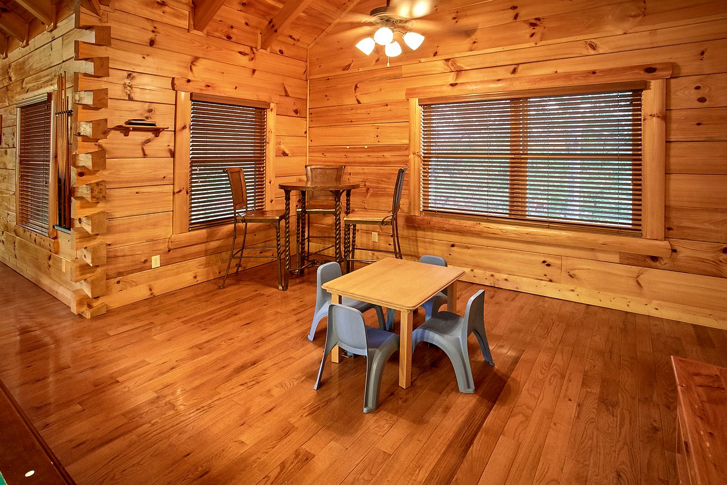 Amazing and Spacious Cabin Rental near Sevierville for a Family Getaway in Tennessee