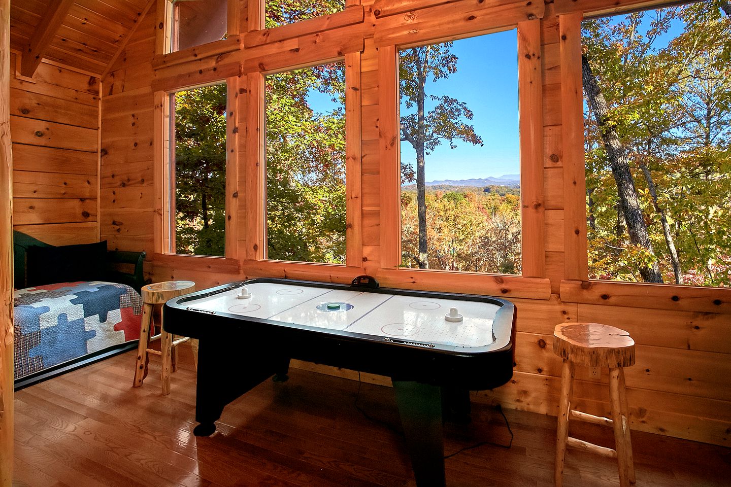 Amazing and Spacious Cabin Rental near Sevierville for a Family Getaway in Tennessee