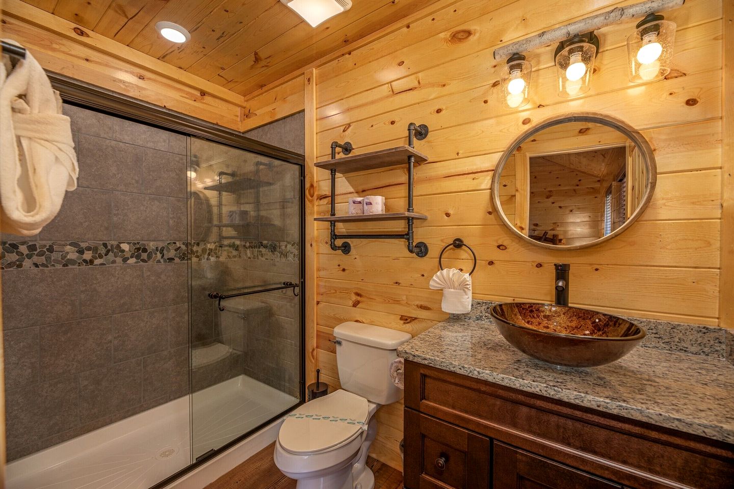 Spacious Family Cabin with Indoor Pool & Game Room near Dollywood in Gatlinburg, Tennessee