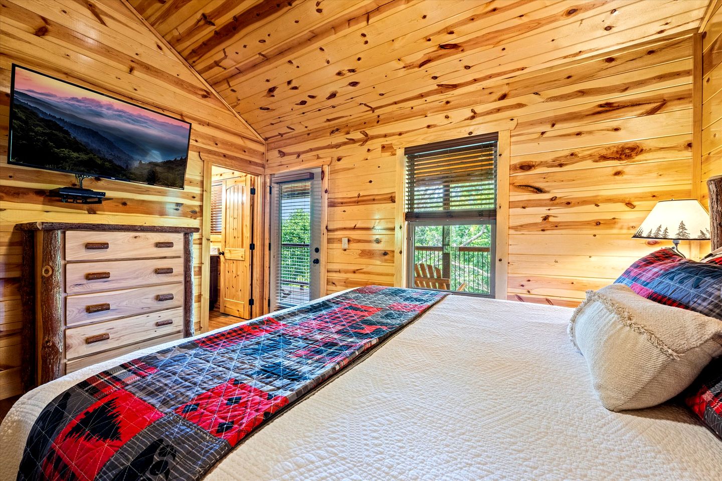 Spacious Family Cabin with Indoor Pool & Game Room near Dollywood in Gatlinburg, Tennessee