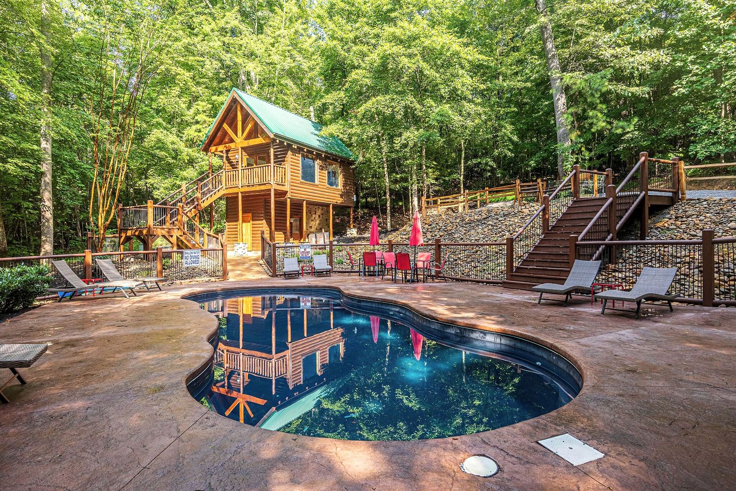 Spacious Family Cabin with Indoor Pool & Game Room near Dollywood in Gatlinburg, Tennessee