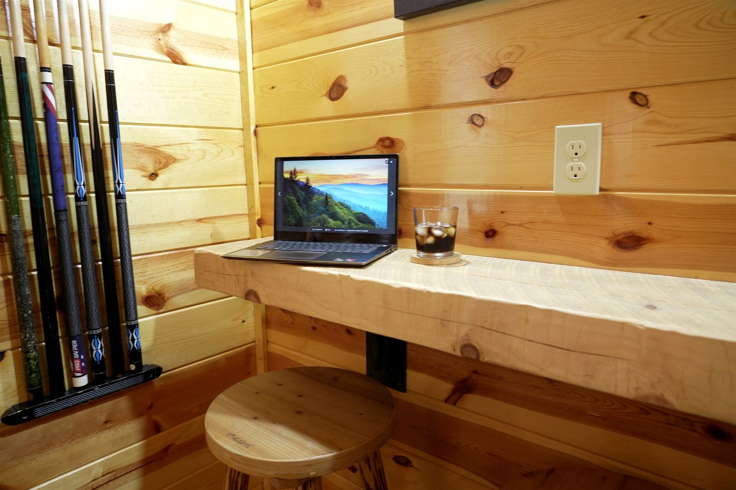 Spacious Family Cabin with Indoor Pool & Game Room near Dollywood in Gatlinburg, Tennessee