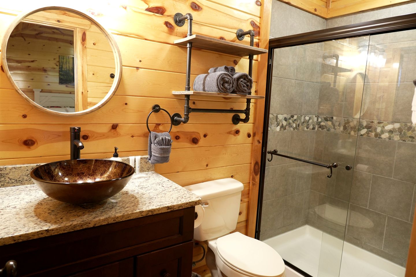 Spacious Family Cabin with Indoor Pool & Game Room near Dollywood in Gatlinburg, Tennessee