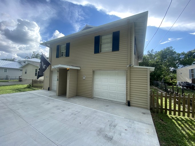 Cottages (United States of America, Weeki Wachee, Florida)
