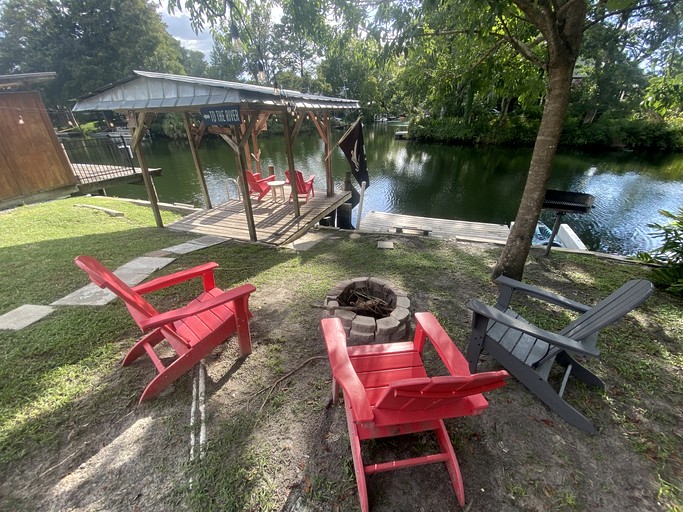 Cottages (United States of America, Weeki Wachee, Florida)