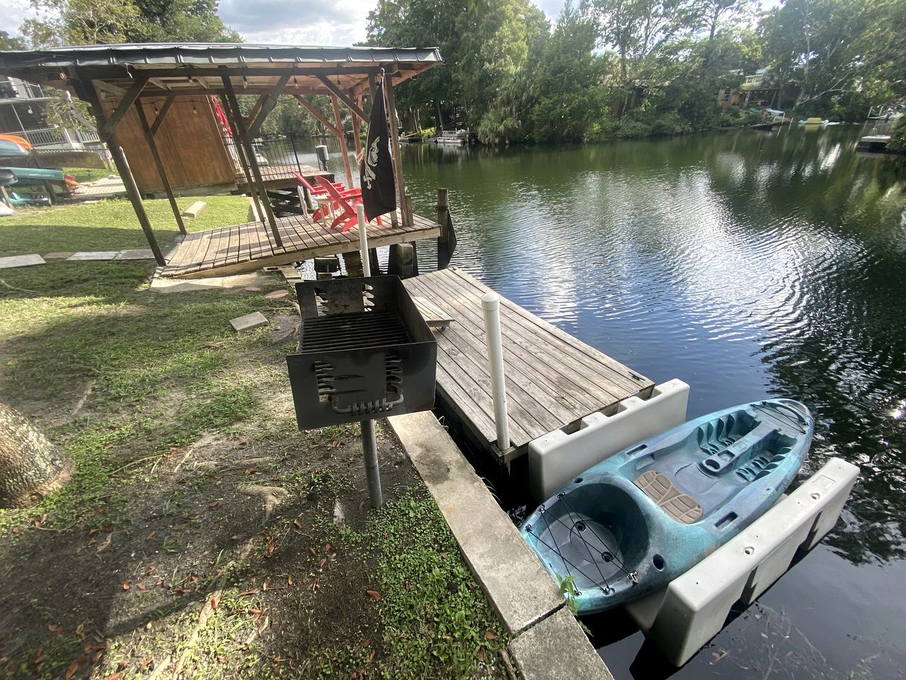 Breathtaking Riverfront Cottage in Weeki Wachee, Florida