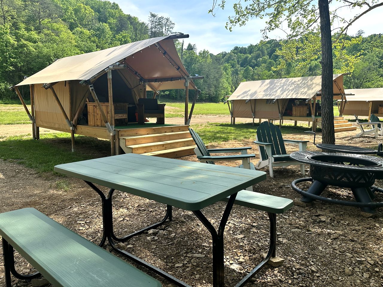 Enchanting Creekside Safari Tent Haven near Smoky Mountain in Tennessee