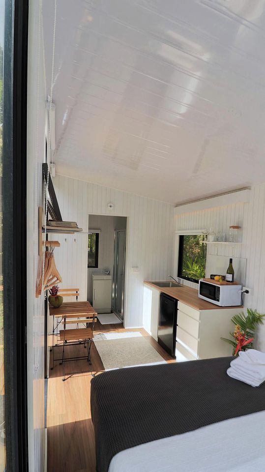 Adventurous Tiny House Perfect for Hiking and Water Activities in Queensland, Australia