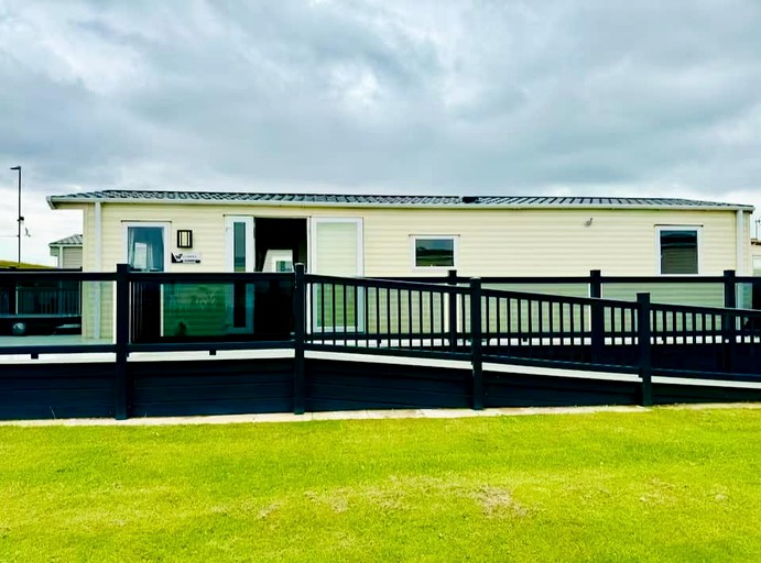 Caravans (United Kingdom, Lincolnshire, England)