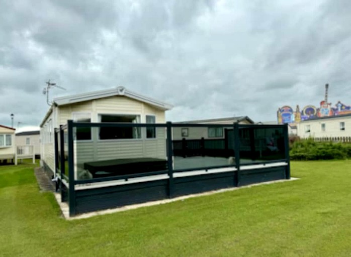 Caravans (United Kingdom, Lincolnshire, England)