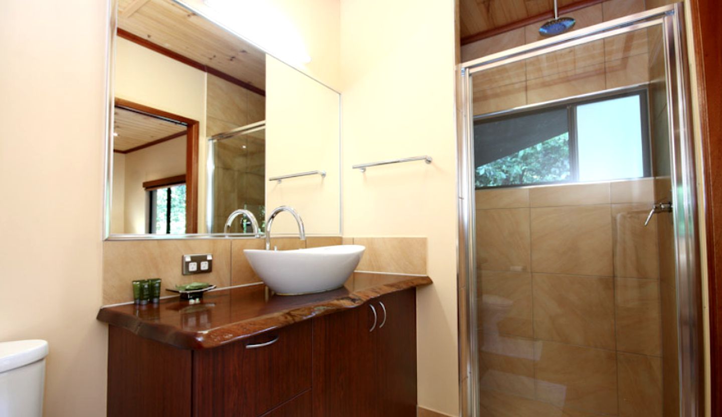 Romantic Rainforest Getaway with Heated Plunge Pool in Kuranda, Australia