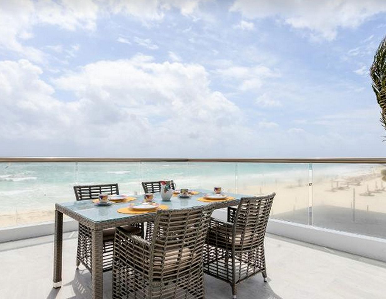 Stunning Beachfront Vacation Rental with Private Hot Tub on Playa del Carmen