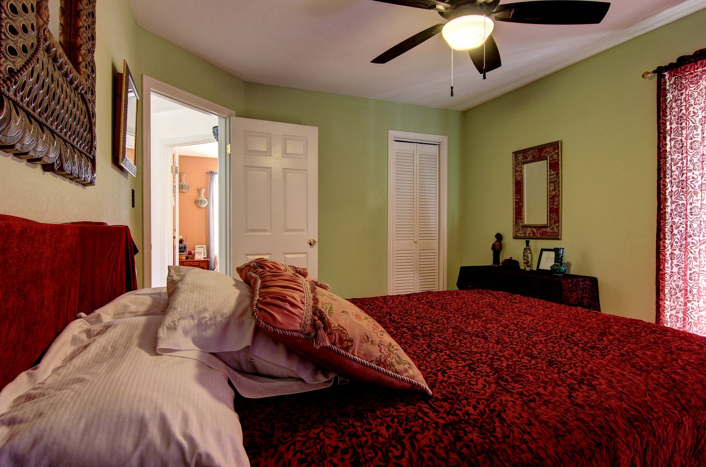 Riverfront Cottage Rental with Recreation Room in New Braunfels, Texas