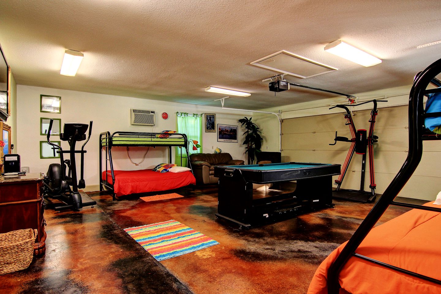 Riverfront Cottage Rental with Recreation Room in New Braunfels, Texas