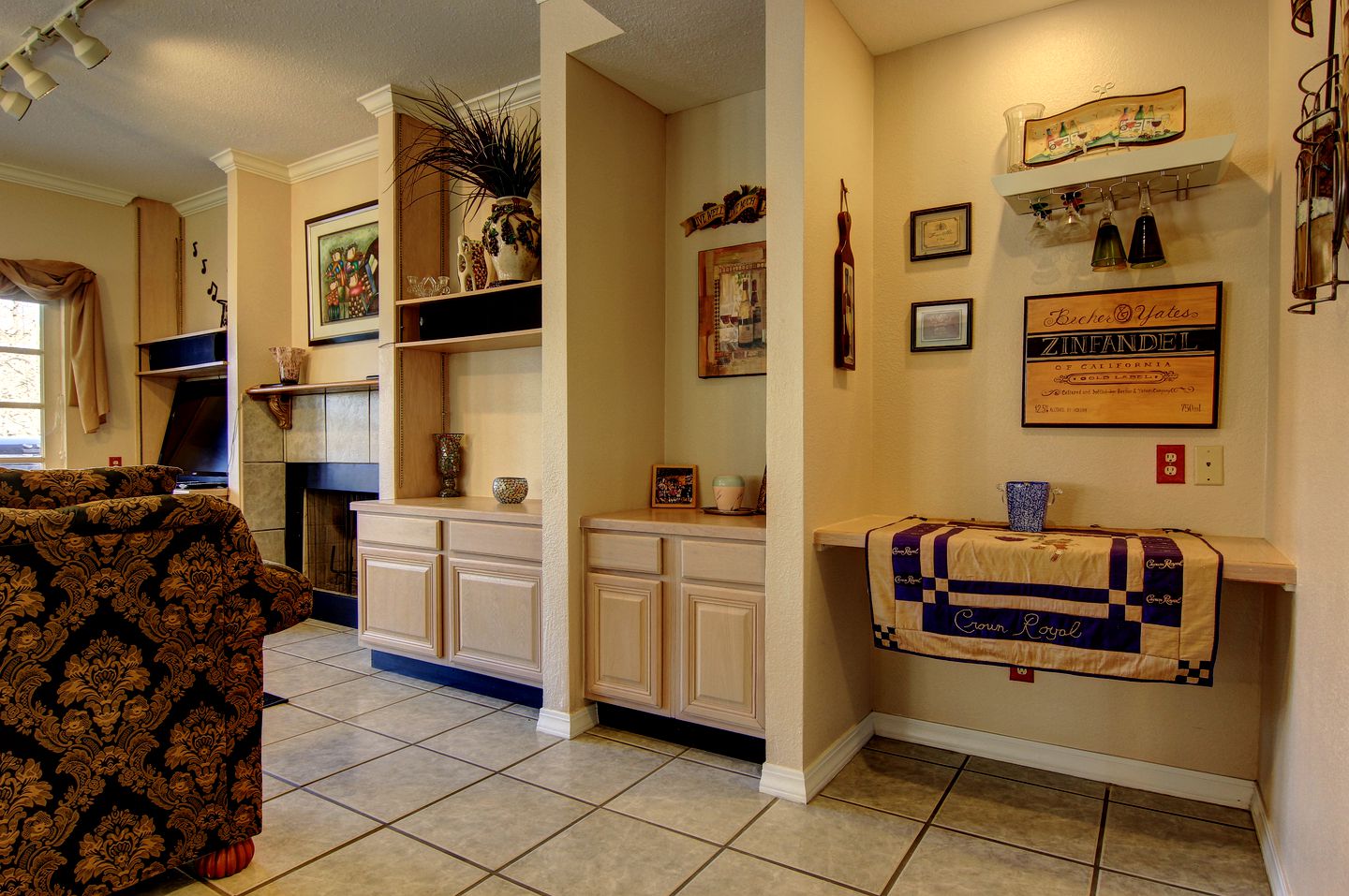 Riverfront Cottage Rental with Recreation Room in New Braunfels, Texas