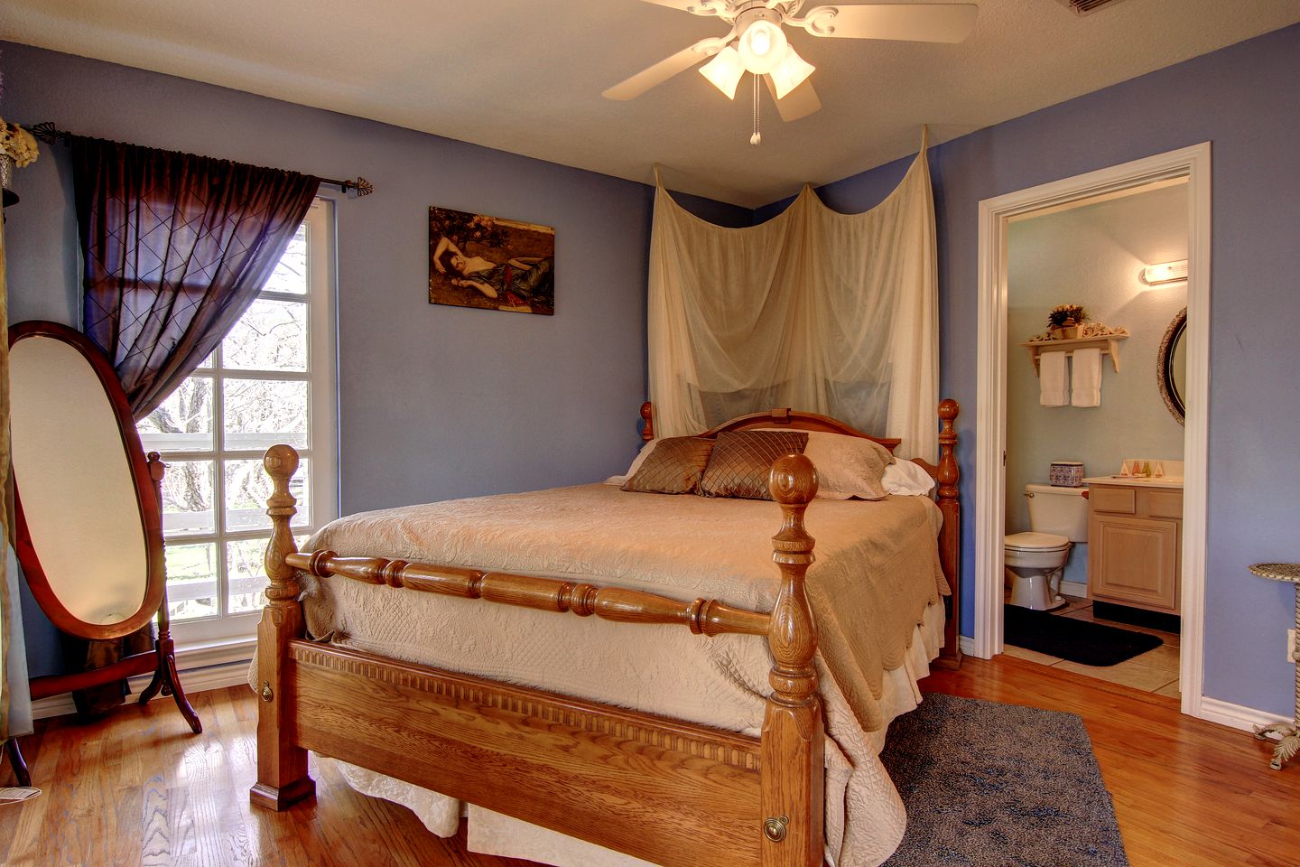 Riverfront Cottage Rental with Recreation Room in New Braunfels, Texas