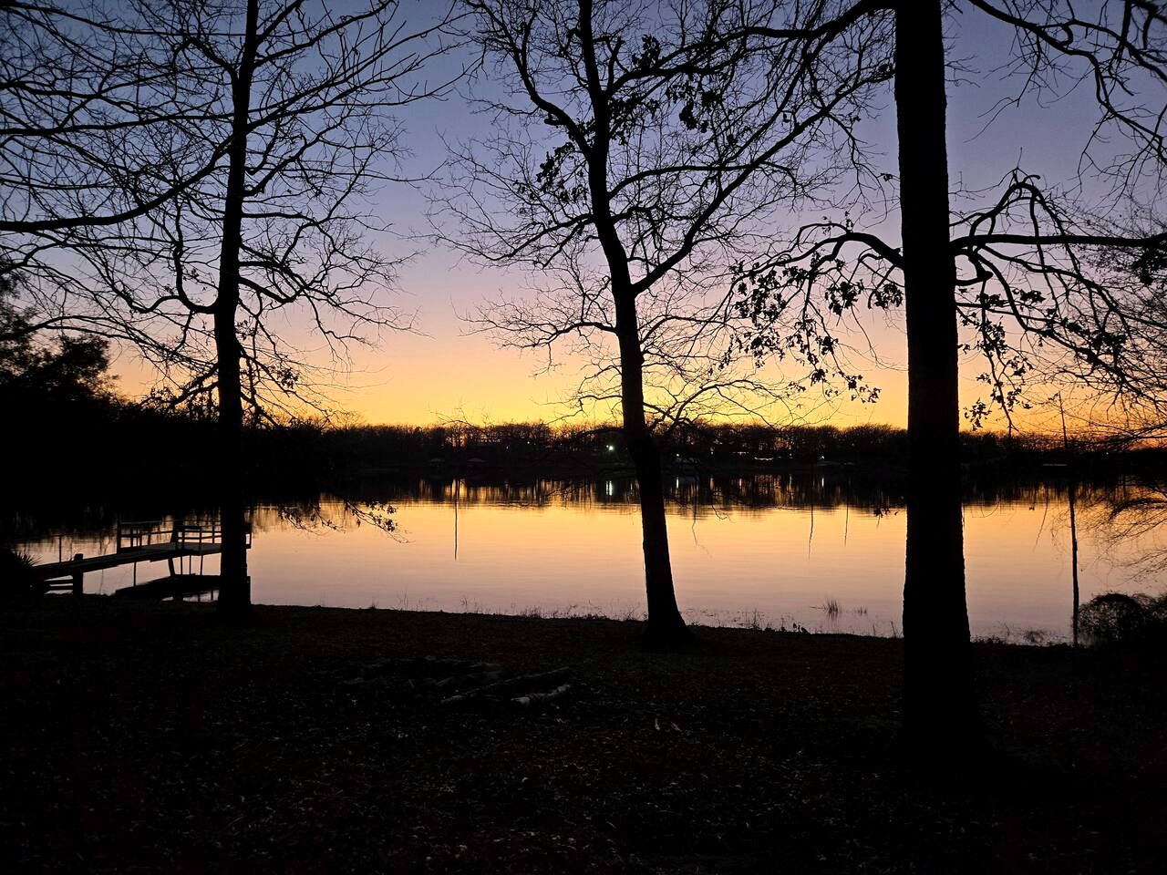 Cozy Waterfront Cabin with Boat Ramp on Lake Fork, Perfect for Fishing Enthusiasts near Quitman, Mississippi
