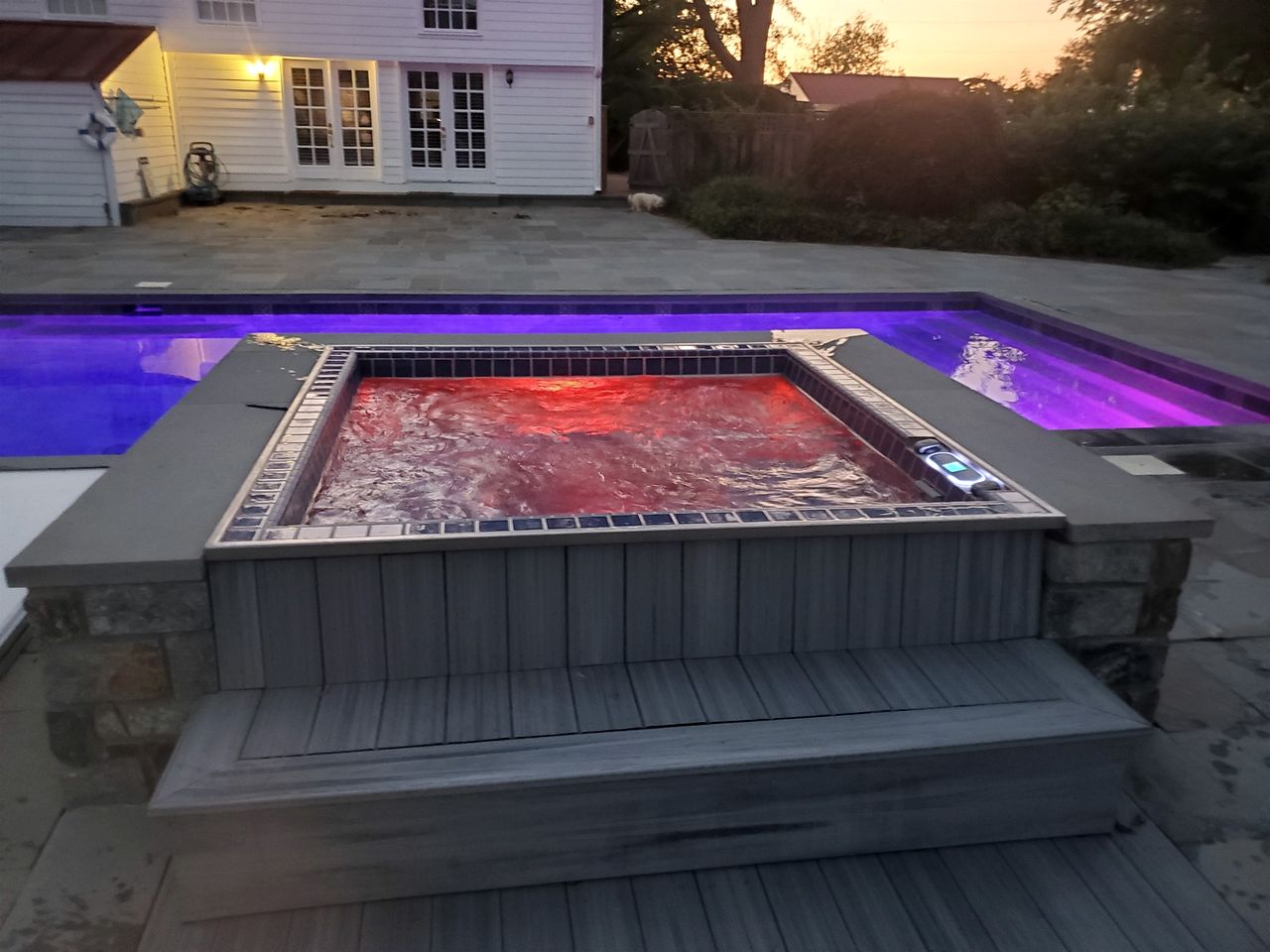 Sweet Chic Farm Cottage with Pool, Hot-Tub and Beautiful Sunsets in Maryland