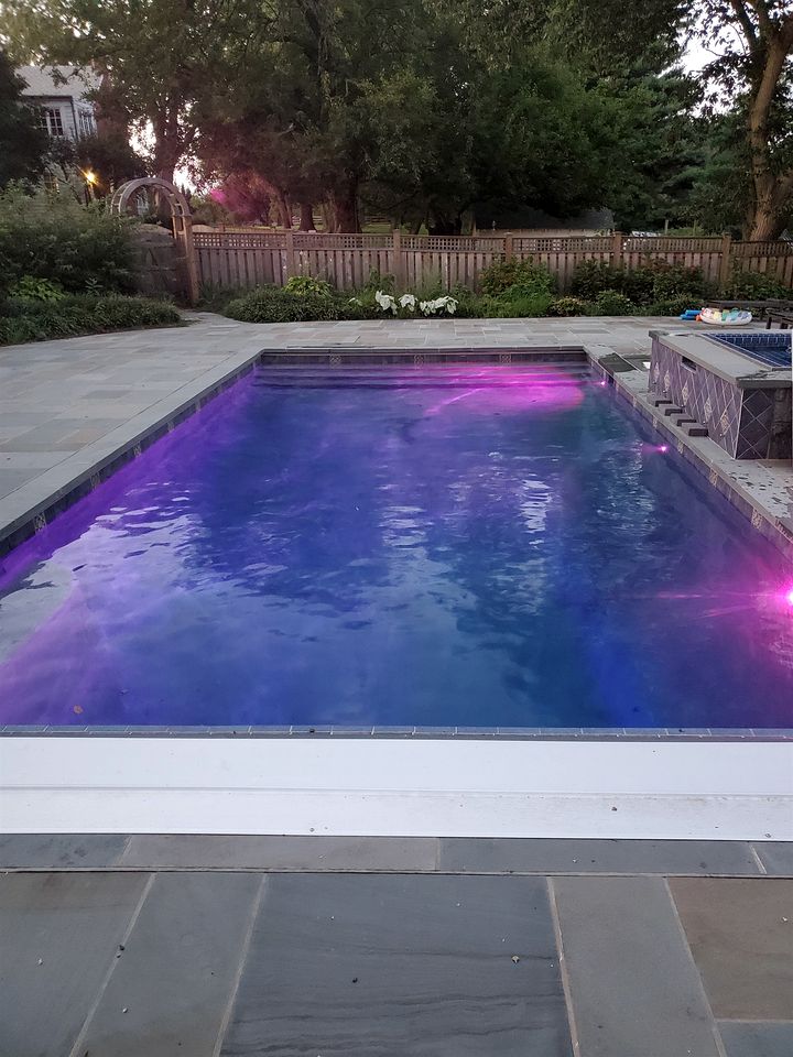 Sweet Chic Farm Cottage with Pool, Hot-Tub and Beautiful Sunsets in Maryland