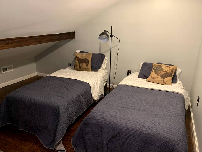 Cottages (United States of America, Darnestown, Maryland)