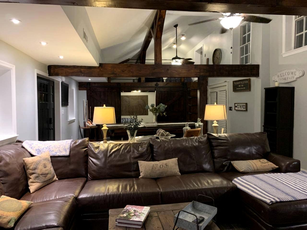 Sweet Chic Farm Cottage with Pool, Hot-Tub and Beautiful Sunsets in Maryland