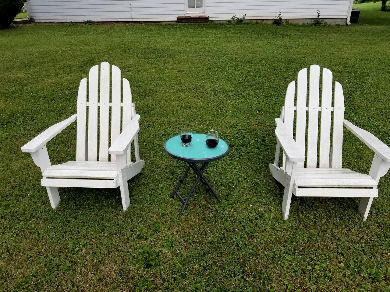 Beautiful Farmstay Hill Cottage and Tiny Equipped Camper in Maryland