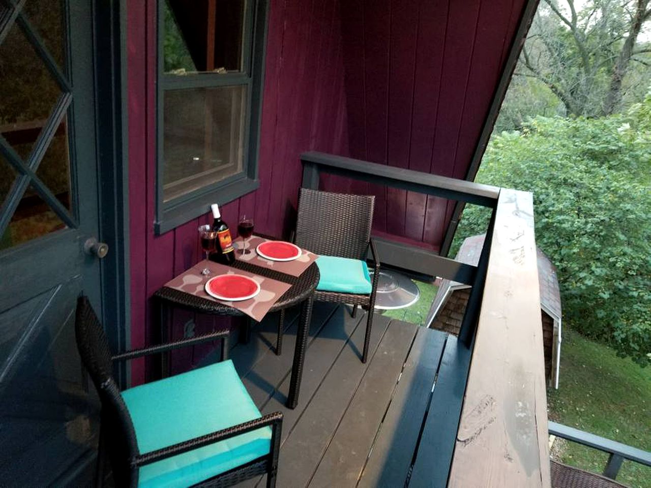 Cabin Rental near Wildlife Refuge in Lewistown, Illinois