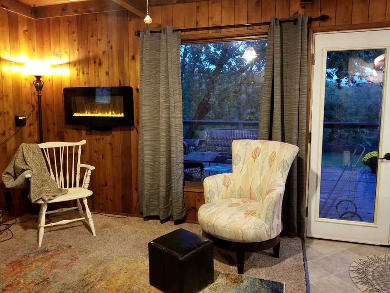 Cabin Rental near Wildlife Refuge in Lewistown, Illinois