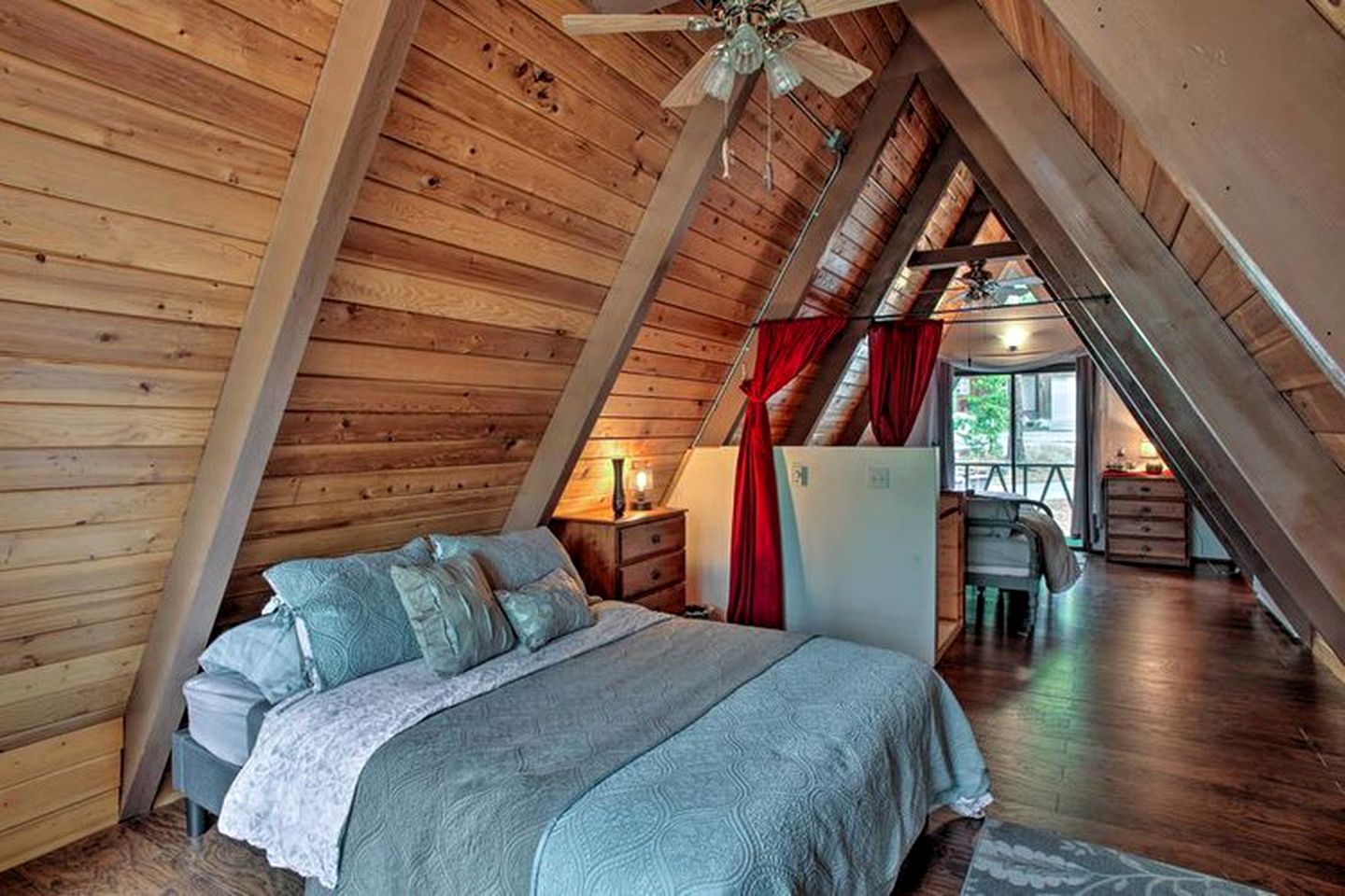 Cozy A-Frame Cabin for a Getaway near Lake Wenatchee in Leavenworth, Washington