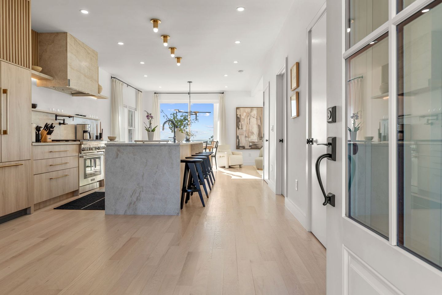 Peaceful Oceanfront Villa in Bourne, Massachusetts