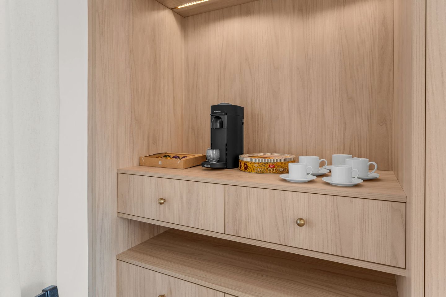 Peaceful Oceanfront Villa in Bourne, Massachusetts