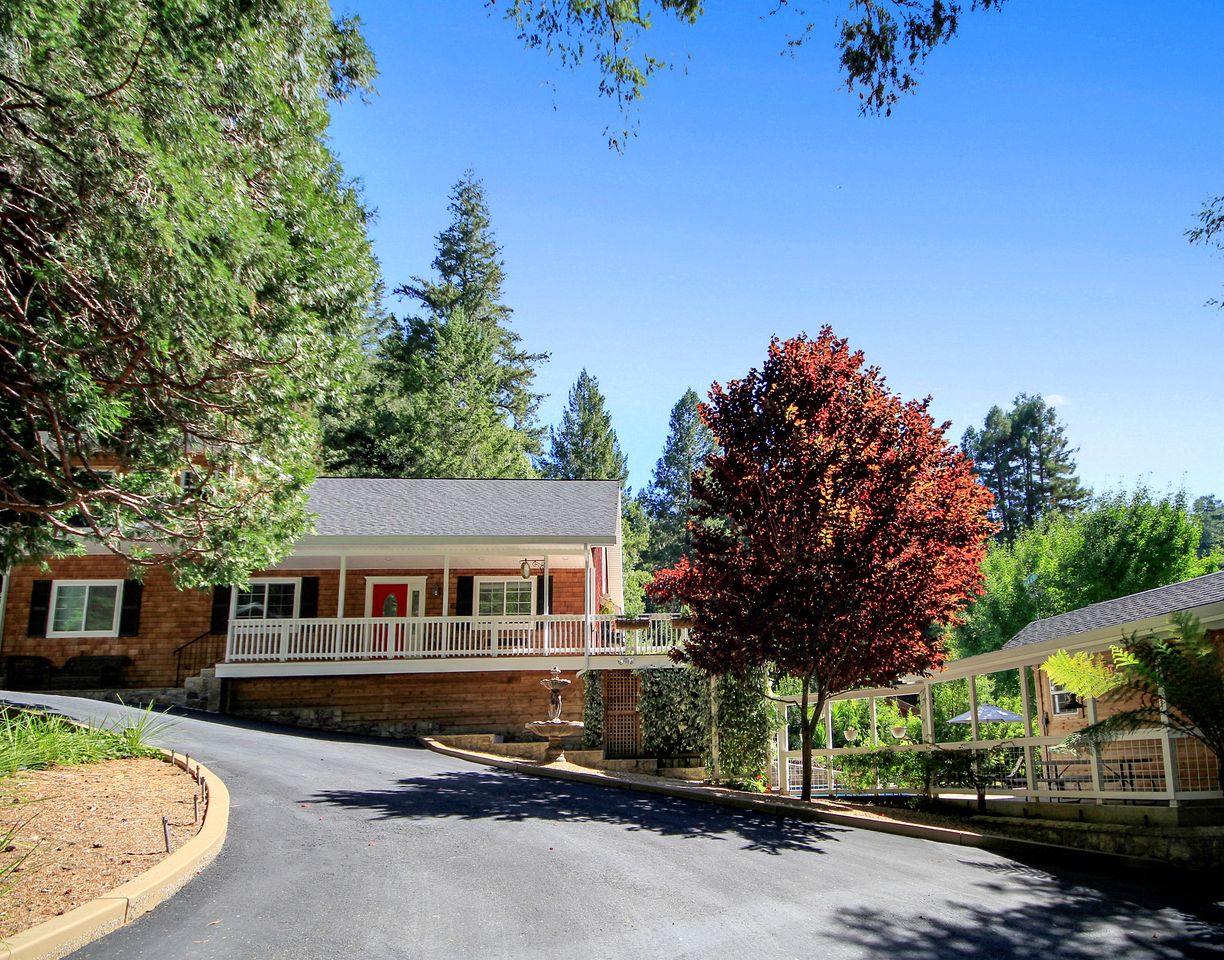 Comfy Villa with Swimming Pool in Forestville, California