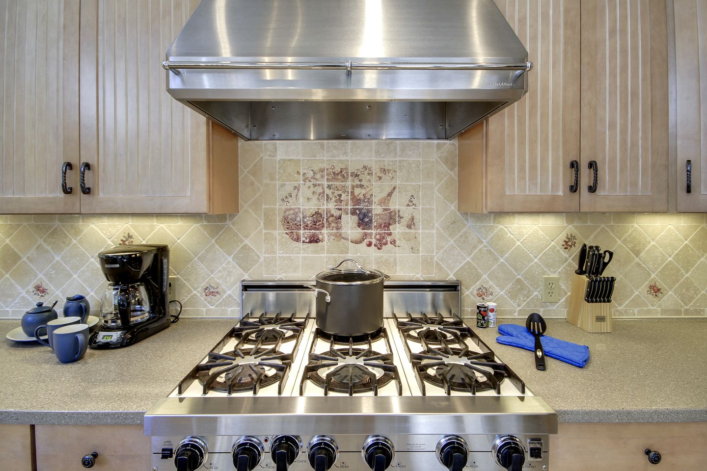 Comfy Villa with Swimming Pool in Forestville, California