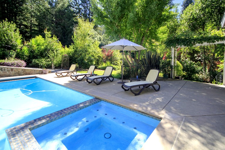 Villas (United States of America, Forestville, California)