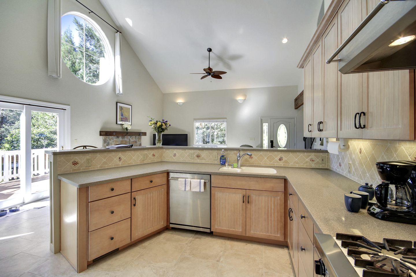 Comfy Villa with Swimming Pool in Forestville, California