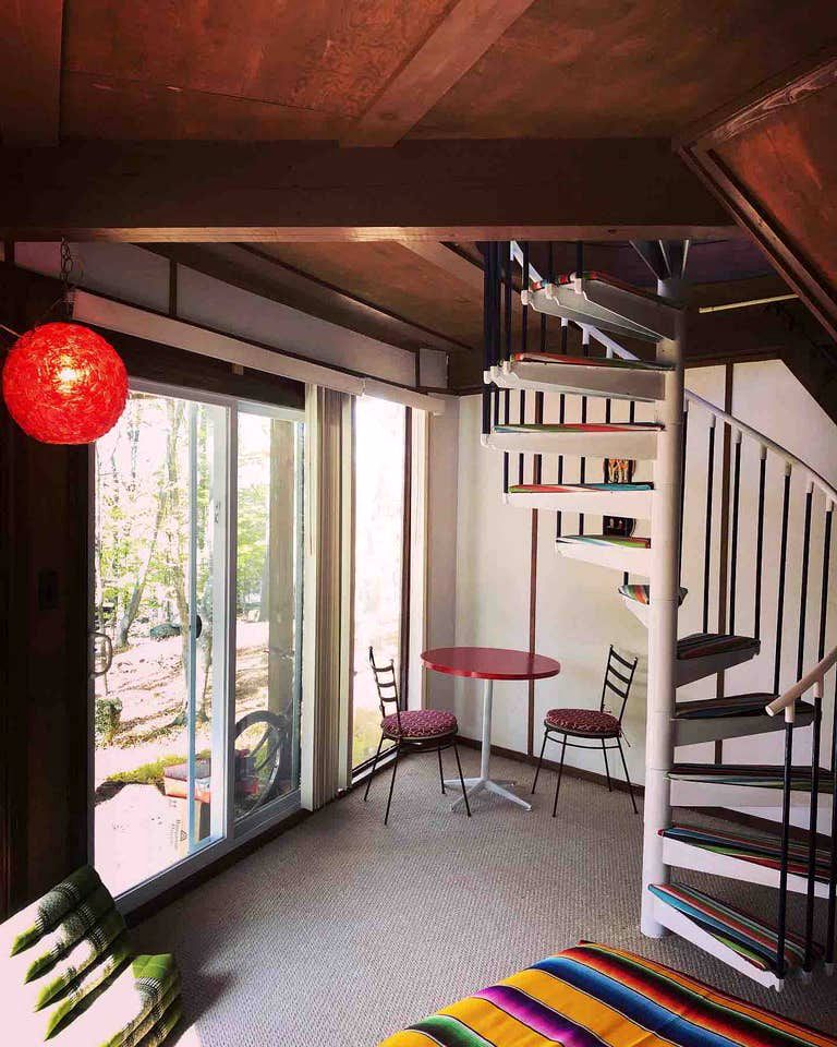 Idyllic Getaway in a Colorful Yurt-Style Cabin near Lake Ariel, Pennsylvania