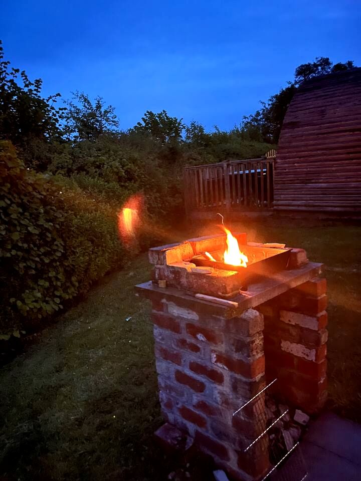 Beautiful Pod by the Irfon River for a Unique Glamping Getaway near Builth Wells, Wales