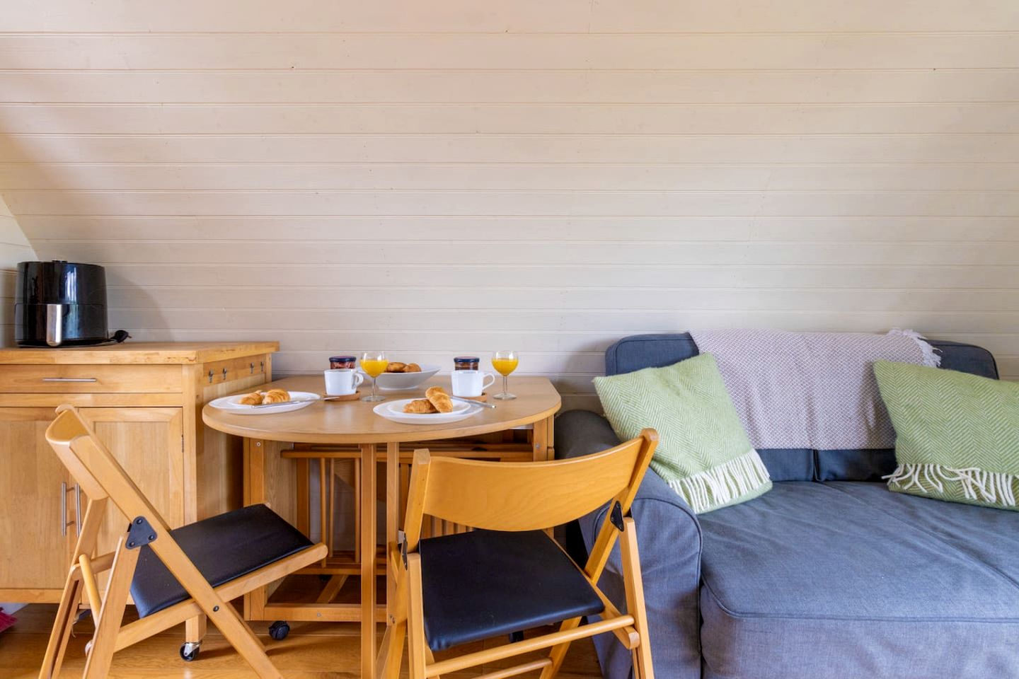 Gorgeous Glamping Pod for a Unique Getaway by the Irfon River in Wales