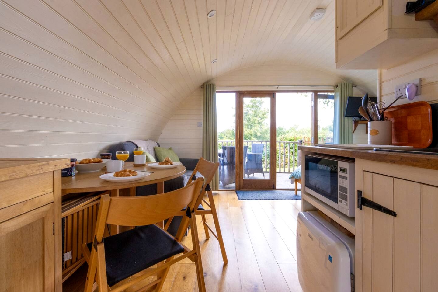 Gorgeous Glamping Pod for a Unique Getaway by the Irfon River in Wales