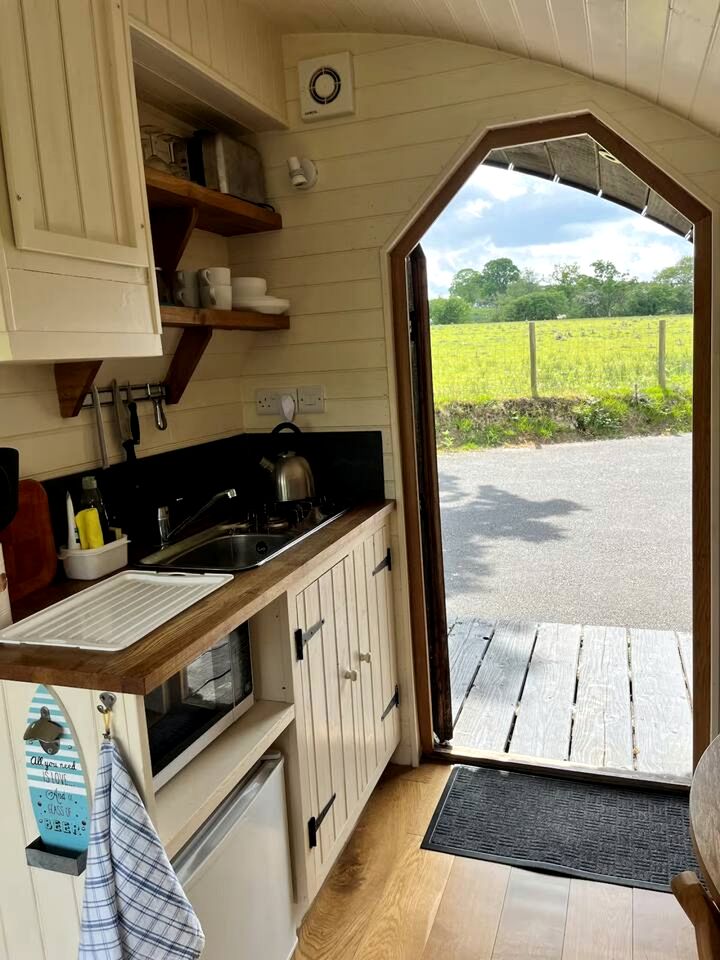 Gorgeous Glamping Pod for a Unique Getaway by the Irfon River in Wales