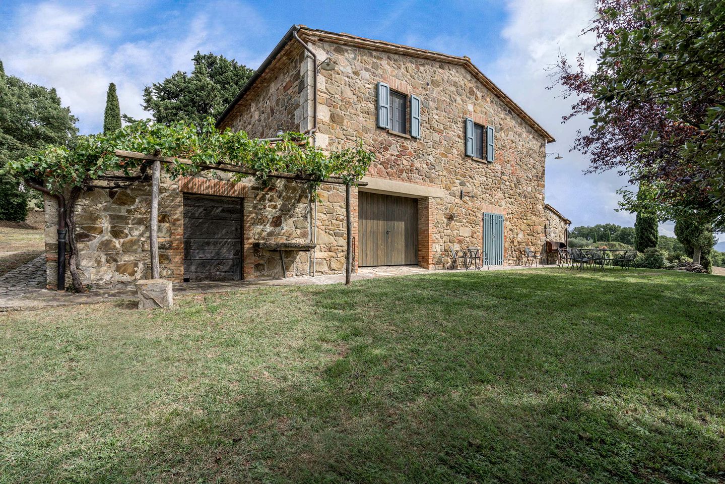 Rustic Stone Villa with Pool and Spectacular Landscape Views in Montepulciano, Tuscany