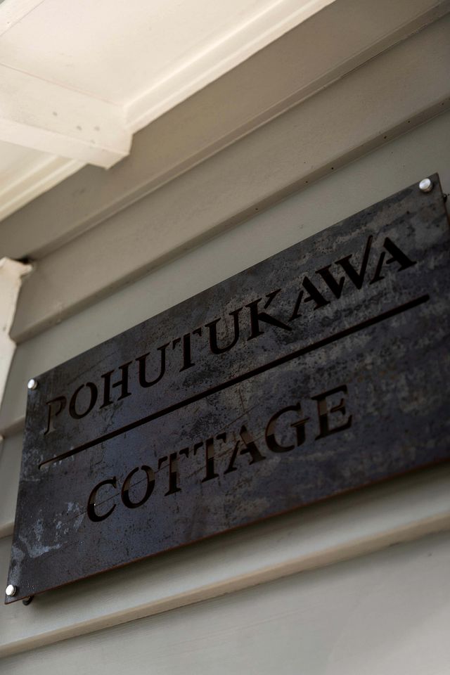 Stylish Waihi Beach Holiday Home with Private Outdoor Space and BBQ, Located Near the Ocean, Waihi Beach, New Zealand