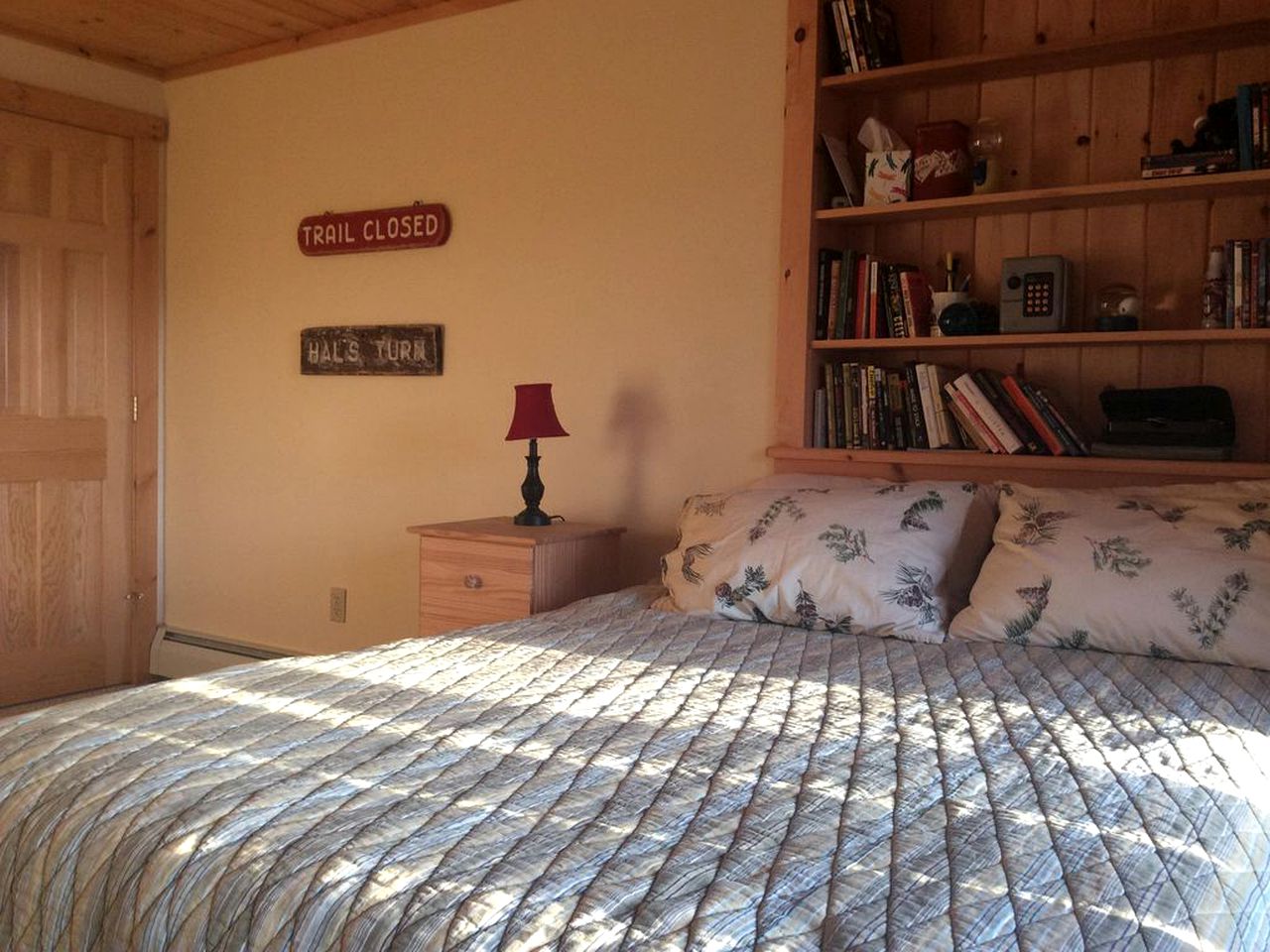 Luxury Cabin with Private Hot Tub near Sunday River, Maine