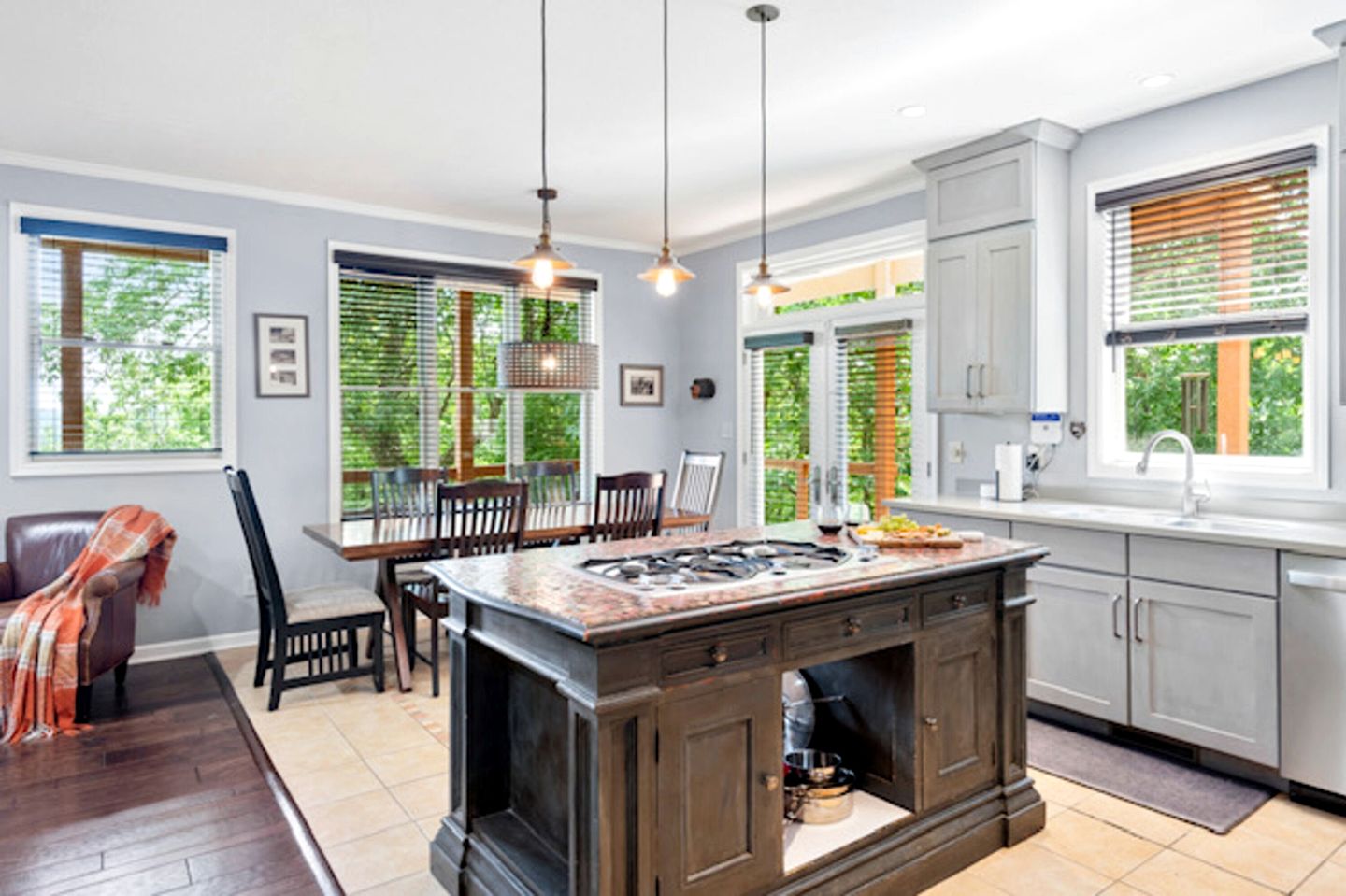 Luxurious Mountain Retreat with Wrap-Around Porches and Hot Tub, Near Asheville and Black Mountain, NC