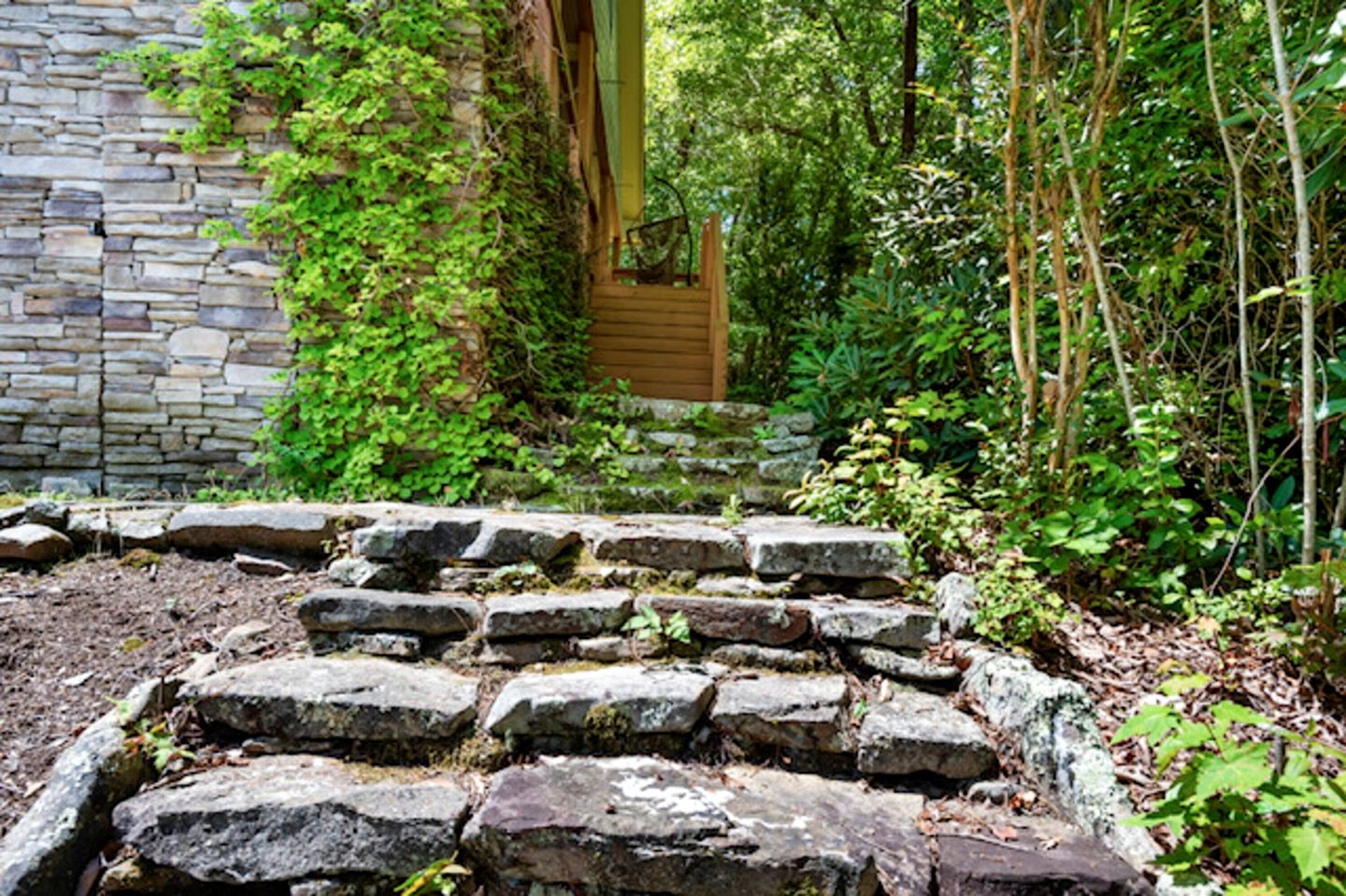 Luxurious Mountain Retreat with Wrap-Around Porches and Hot Tub, Near Asheville and Black Mountain, NC