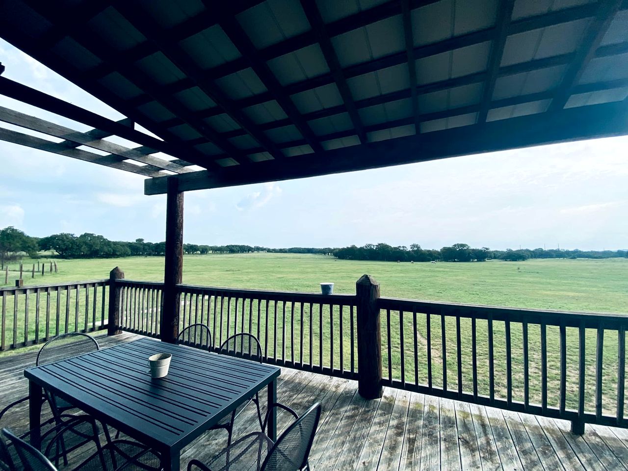 Unique Raised Bungalow Rental with Amazing Texas Hill Country Views in Bergheim, Texas