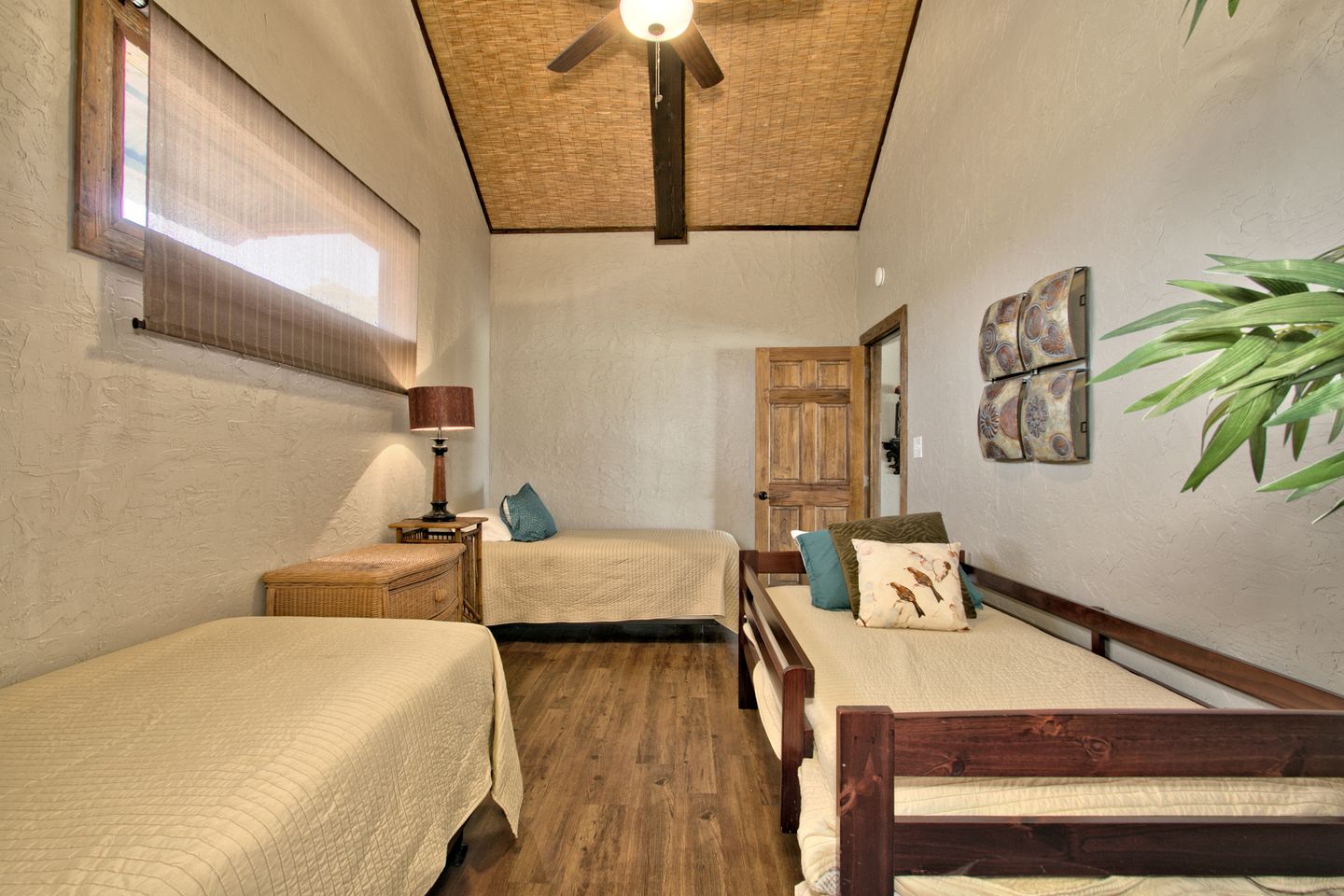 Unique Raised Bungalow Rental with Amazing Texas Hill Country Views in Bergheim, Texas