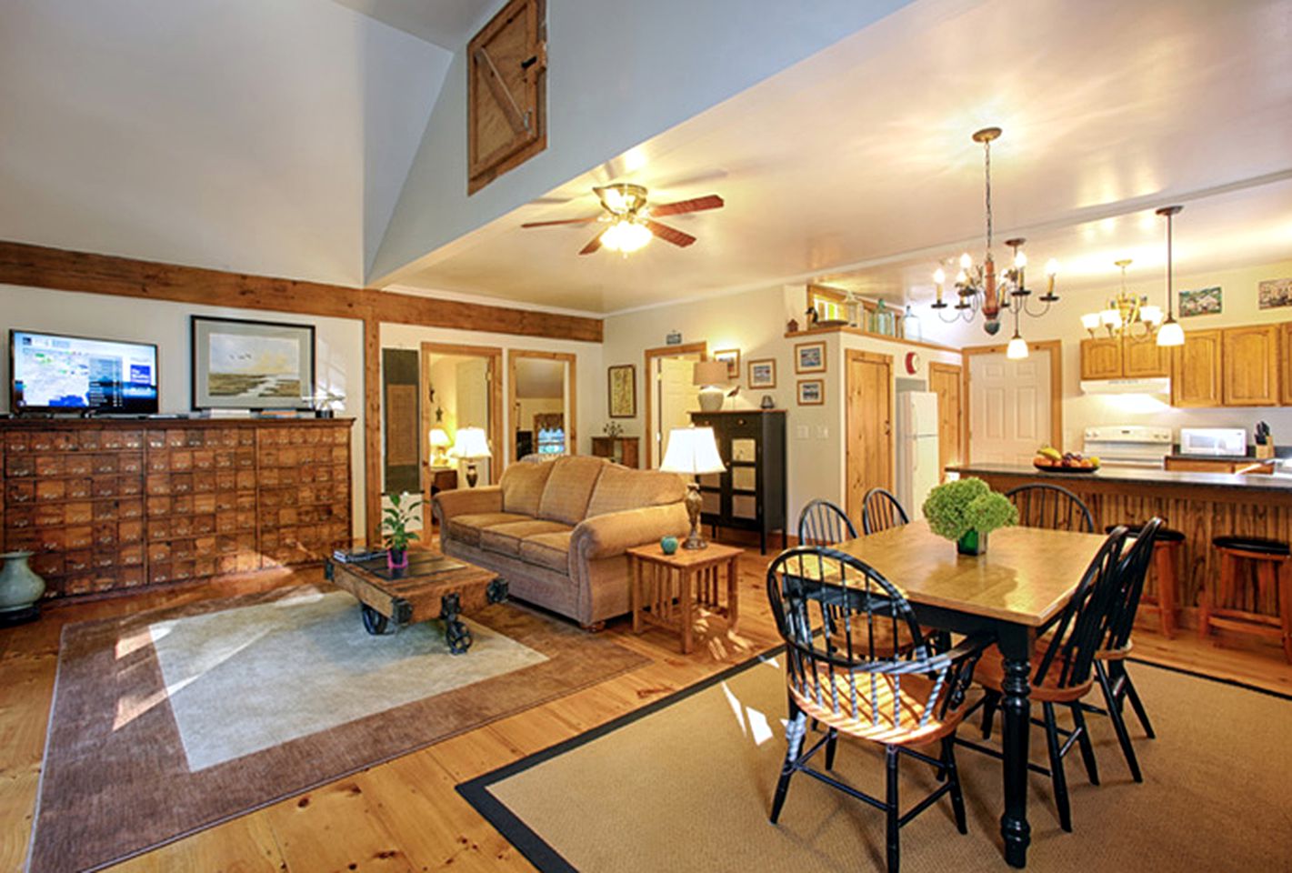 Light-Filled, Well-Appointed Mountain Cabin for a Vacation in Wells, Vermont