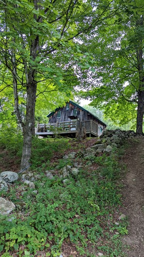 Rustic Cabin with Barbecue Perfect for Water Activities in Chittenden, Vermont