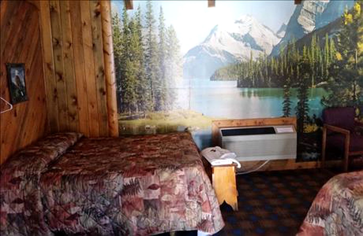 Unique Cabin Rental with Shared Deck near Black Hills National Forest, South Dakota